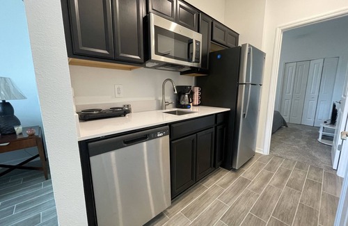 Haines City Apartment | Ideal Suites Near Theme Parks, Beaches, and Golf Clubs