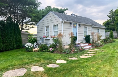 Point Judith House | Cozy Summer Cottage with Ocean View Near Narragansett Beaches