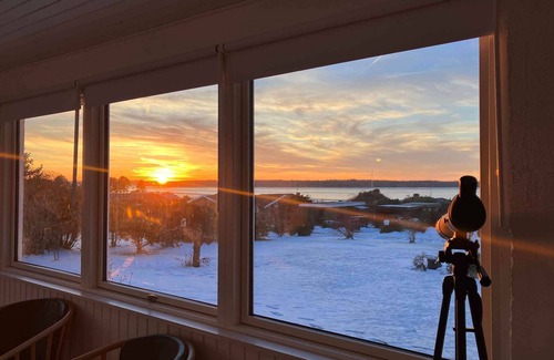 Olsted House | Inviting Summerhouse with Breathtaking Ocean Views