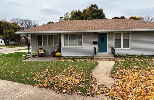 Rochester House | Comfortable SW Rochester Home for Families and Pets
