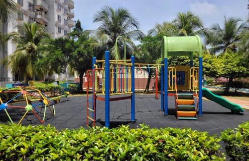 Baharu Apartment | Charming Bayview Villa: 4-Star, Pool & Family Friendly