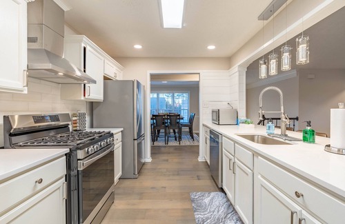 Lawrenceville House | Inviting Sweet Peach Retreat with Hot Tub & Screened Porch