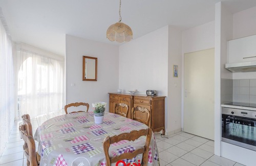 Quartier du Casino Apartment | Seaside Apartment Châtelaillon-Plage with Pool and Ocean View