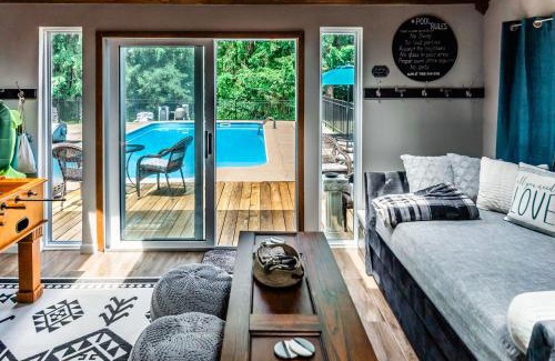 Tiffin House | Inviting Tiffin House: Private Pool & One Mile to Town