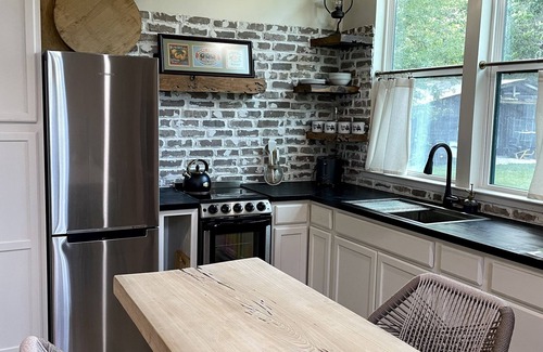 Bogalusa House | Inviting Tiny Barn House with Pool and Spa Amenities