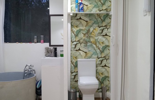 Central Business District Cottage | Inviting Tiny Home with Private Garden and Family Amenities