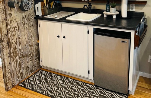 Spicer House | Cozy tiny home nestled close to beautiful Green Lake in Spicer, MN.
