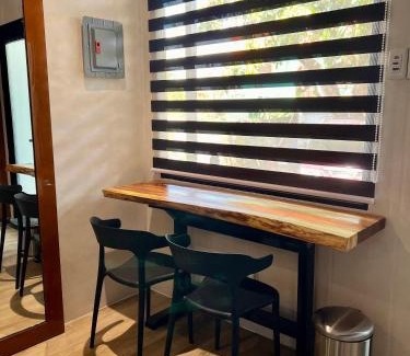 Poblacion District Villa | Guest Rated 10/10: Cozy Tiny Home with Hot Tub in City Center