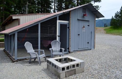 Thompson Falls House | Cozy Tiny House Surronded by Thompson Falls and the Montana Mountains