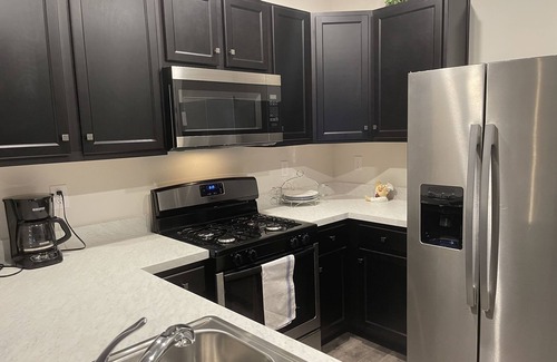 Allentown House | Charming Allentown Town Home with Ocean Views & Pet-Friendly