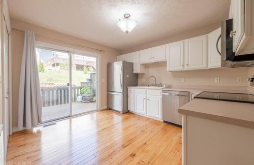 Christiansburg House | Inviting Townhome in Christiansburg, Minutes from Virginia Tech