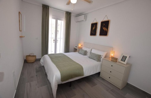 Torrevieja Apartment | Cozy townhouse with terrace near La Mata beach