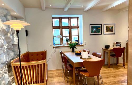 Sydrugota House | Charming Oceanfront Home in Syðrugøta with Great Reviews