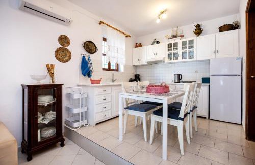 Kallirakhi House | Inviting Traditional House with Ocean Views in Thassos