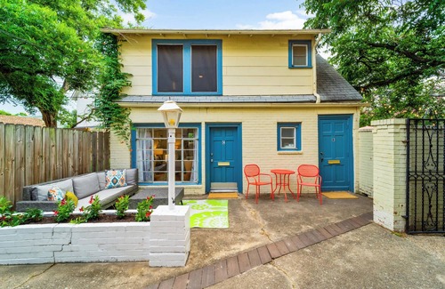 Clarksville House | Cozy Treehouse Studio in Charming Clarksville