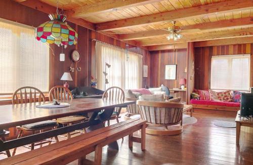 Burnt Ranch House | Trinity Cottage: Guest Rated 10/10 with Family-Friendly Pool