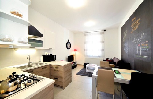Zagreb Apartment | Inviting Two-Bedroom Apartment with Spa and Breakfast