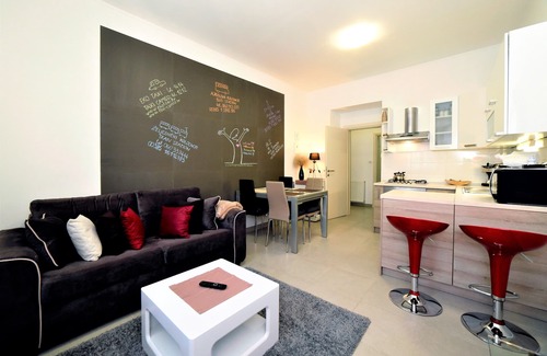 Zagreb Apartment | Inviting Two-Bedroom Apartment with Spa and Breakfast