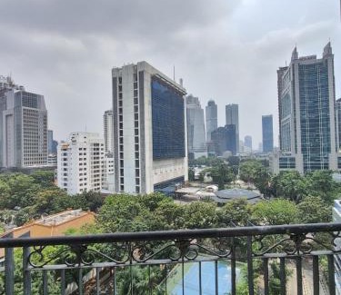East Kuningan Apartment | Cozy unit in Bellagio Residence