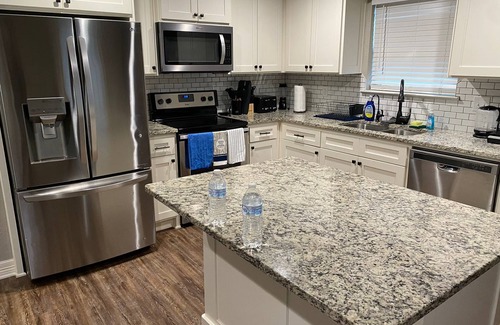 Tyler House | Comfortable Getaway with Patio and Family-Friendly Perks