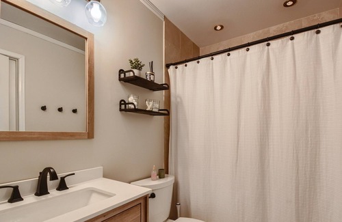 Morrison House | Charming Updated Home Near Red Rocks with Breakfast