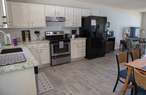 Lake Oconee Cottage | Cozy Waterfront Cottage on Lake Oconee - Guest Rated 10/10