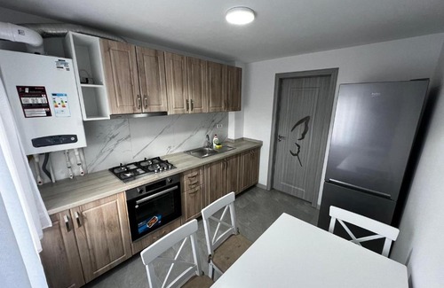 Zamca Apartment | Charming Urban Retreat in Beautiful Suceava, 9.5/10 Rated