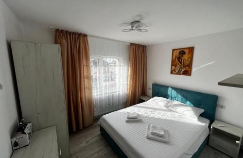 Zamca Apartment | Charming Urban Retreat in Beautiful Suceava, 9.5/10 Rated