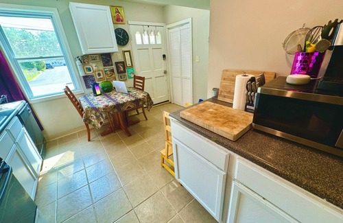 Wallingford House | Inviting Retreat with Large Yard near Swarthmore & PHL