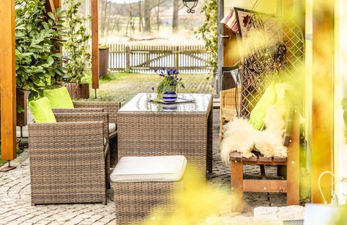 Burglengenfeld Apartment | Comfortable "Morgenrot" Apartment with Exclusive Lawn Access