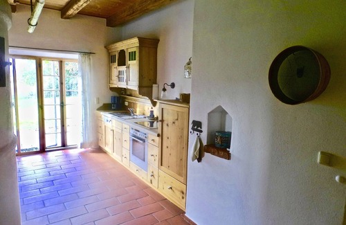 Hebertsfelden Apartment | Inviting Vacation Apartment with Ocean View and Terrace
