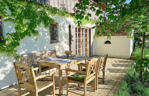 Hebertsfelden Apartment | Inviting Vacation Apartment with Ocean View and Terrace