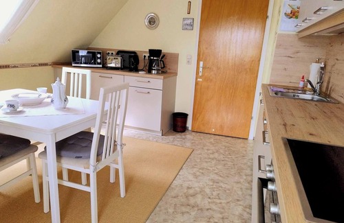 Bischofsgruen Apartment | Charming Vacation Apartment with Conservatory and Free WiFi