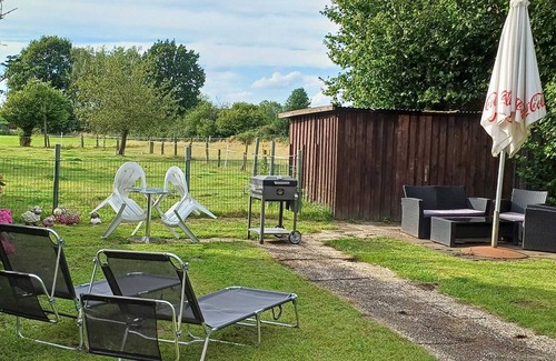Luedinghausen Apartment | Charming Pet-Friendly Apartment with Garden on Horse Farm