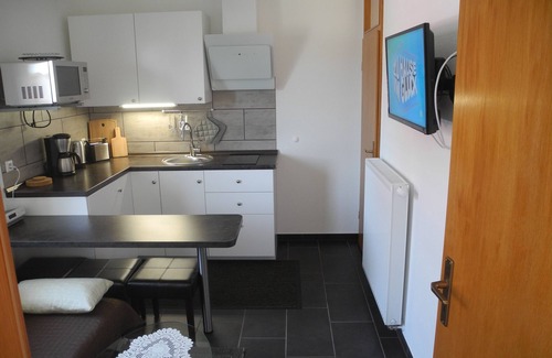 Rehlings Apartment | Idyllic Vacation Apartment in Weißensberg by Lake Constance