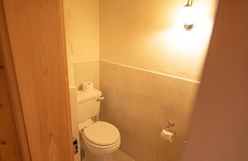 Schoenried Apartment | Charming 1-Bedroom Apartment at Hotel Alpenrose Awaits