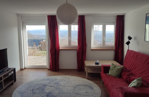 Weilheim Apartment | Cozy vacation apartment with carport and wallbox for you and your pet.