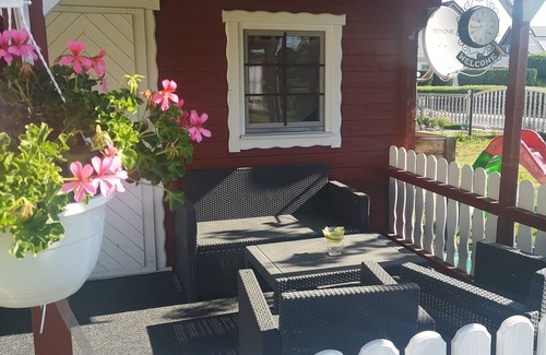 Lauta Cabin | Charming Cabin Retreat Amidst Lusatian Lakeland Wonders