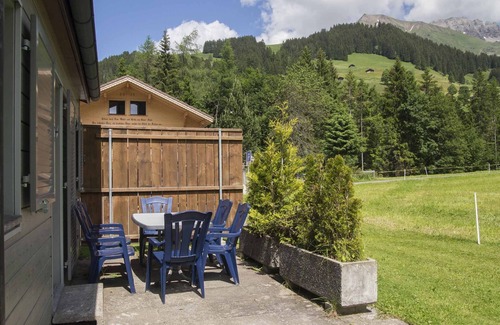 Adelboden House | Pet-Friendly 3½ Bedroom Holiday Home for Up to 7 Guests