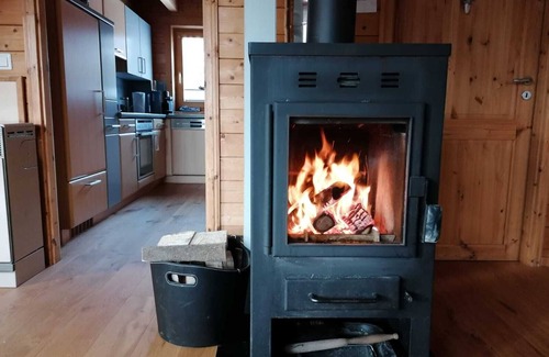 Hohentauern House | Inviting Ski-In Vacation Home with Sauna & Pet-Friendly Perks