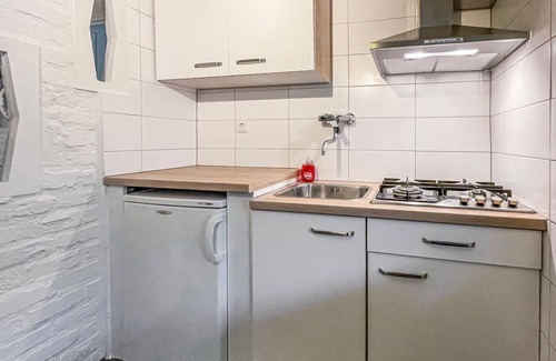Langstraat House | Serene Vacation Home Near Nature with Spa and Pet-Friendly Amenities