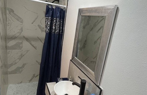 Regency Park Apartment | Cozy Vacation Rental with Kitchen, 10 Mins to Beach