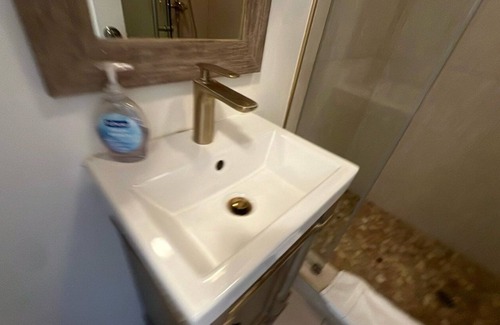 Westlake Apartment | Cozy Vibes Studio in DTLA!