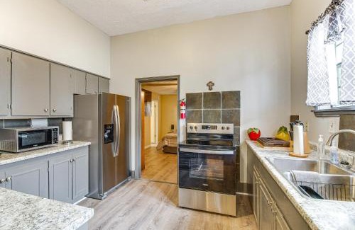 Vicksburg House | Inviting Vicksburg Home with Patio Near Riverfront