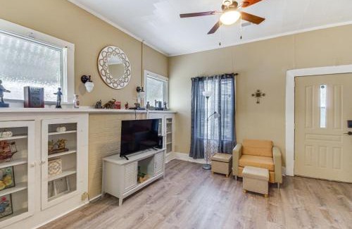 Vicksburg House | Inviting Vicksburg Home with Patio Near Riverfront