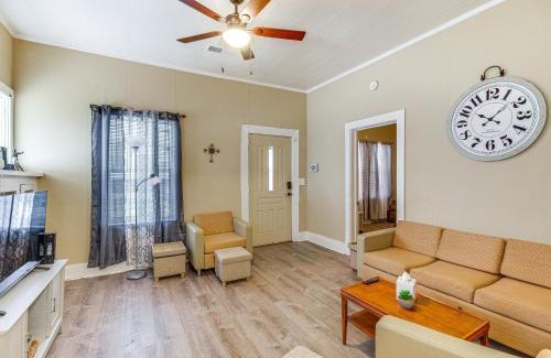 Vicksburg House | Inviting Vicksburg Home with Patio Near Riverfront