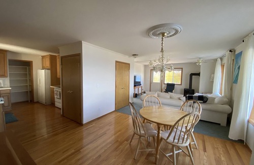 South Colby House | Inviting View Retreat in Southworth with Breakfast Included