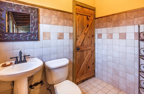 Constanza Villa | Relaxing Retreat at Serenity Haven with Private Pool & Spa