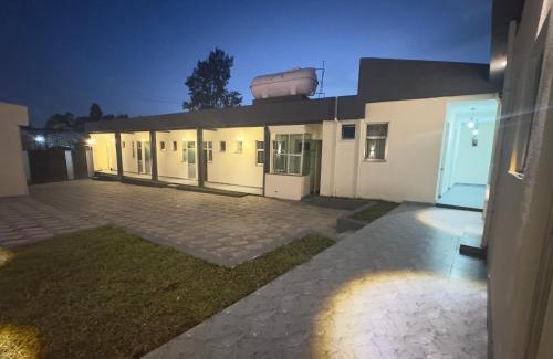 Bole Bed & Breakfast | Cozy Villa