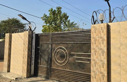 Senegambia House | Cozy villa in pleasant Kerr Serign with AC, WiFi